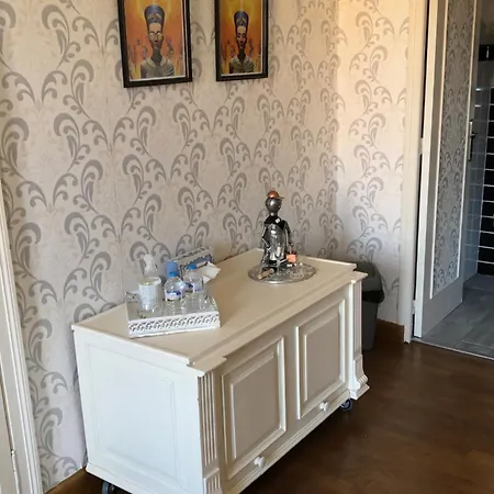 住宿加早餐酒店 Le Voyageur Saint-Bonnet-Tronçais