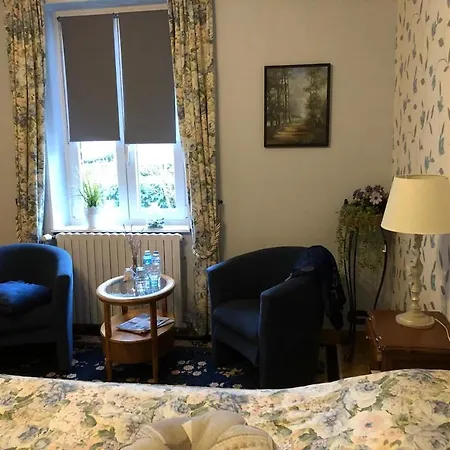 住宿加早餐酒店 Le Voyageur Saint-Bonnet-Tronçais